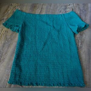 Teal cropped shirt